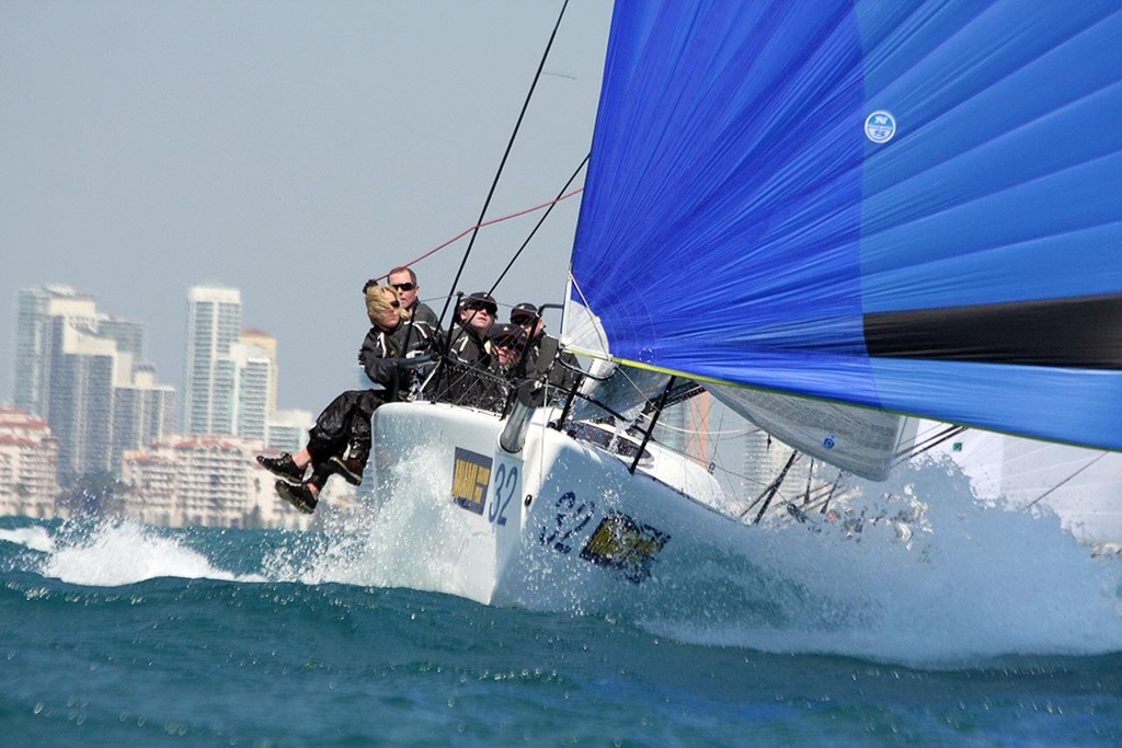 2010 Miami Grand Prix — Day 1 © JOY / IM32CA http://melges32.com/