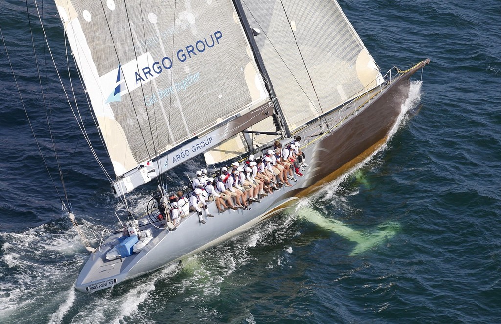 GENUINE RISK<br />
2010 Newport Bermuda Race © Daniel Forster http://www.DanielForster.com