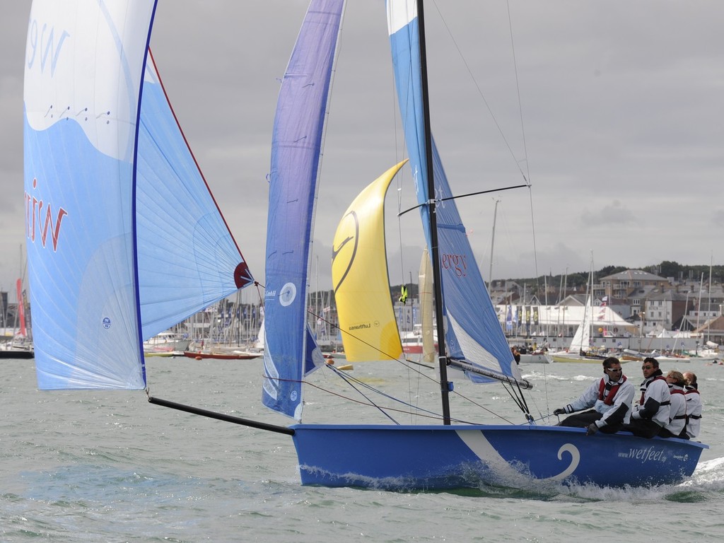 Wet Feet, Longtze - Cowes Week 2010 ©  Rick Tomlinson http://www.rick-tomlinson.com