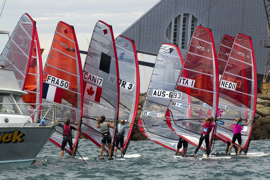 Start of the RS:X Open Windsurfer fleet of the medal race - Perth International Regatta 2010 &copy; Richard Langdon /Ocean Images http://www.oceanimages.co.uk