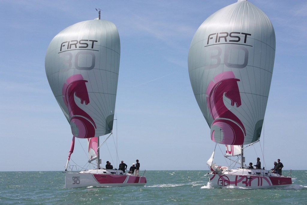 First 30   © Beneteau-Vicsail .