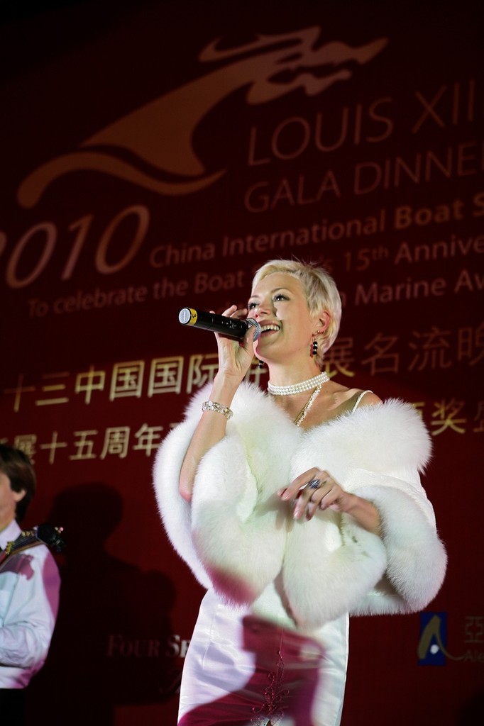 1st Asian Marine & Boating Awards, China International Boat Show 2010. A touch of glamour at the Awards ceremony.  © AMBA/CIBS 2010