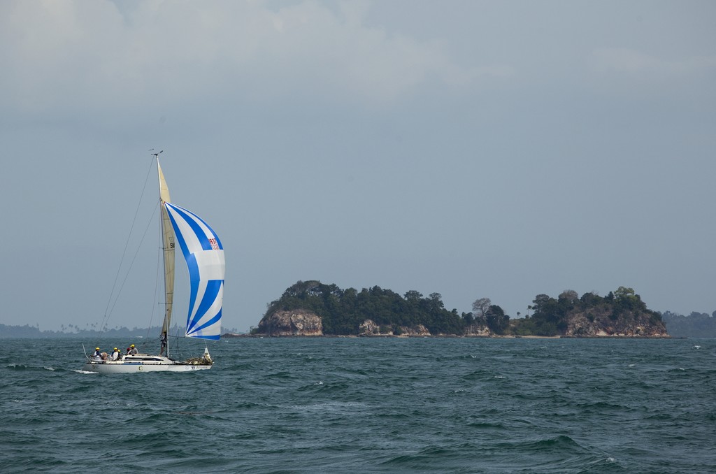 Neptune Regatta 2011.  Power Partners in the Pengelap Strait. &copy; Guy Nowell http://www.guynowell.com
