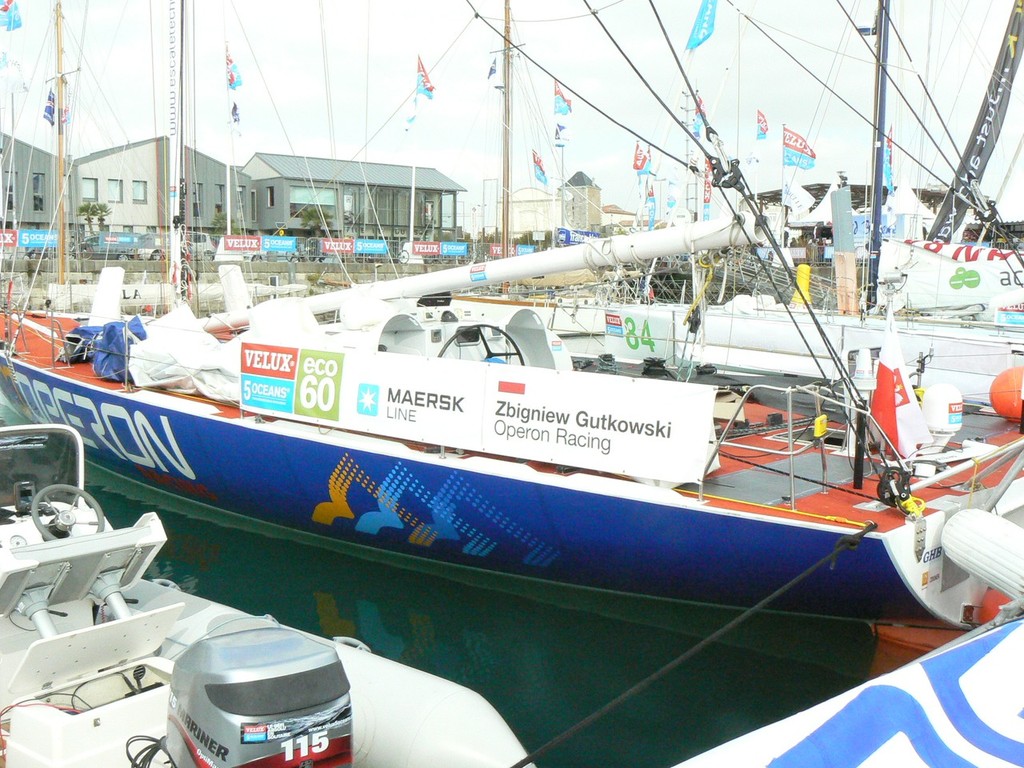 Velux 5 Oceans start, October 2010 © Pierre Alain Varreon