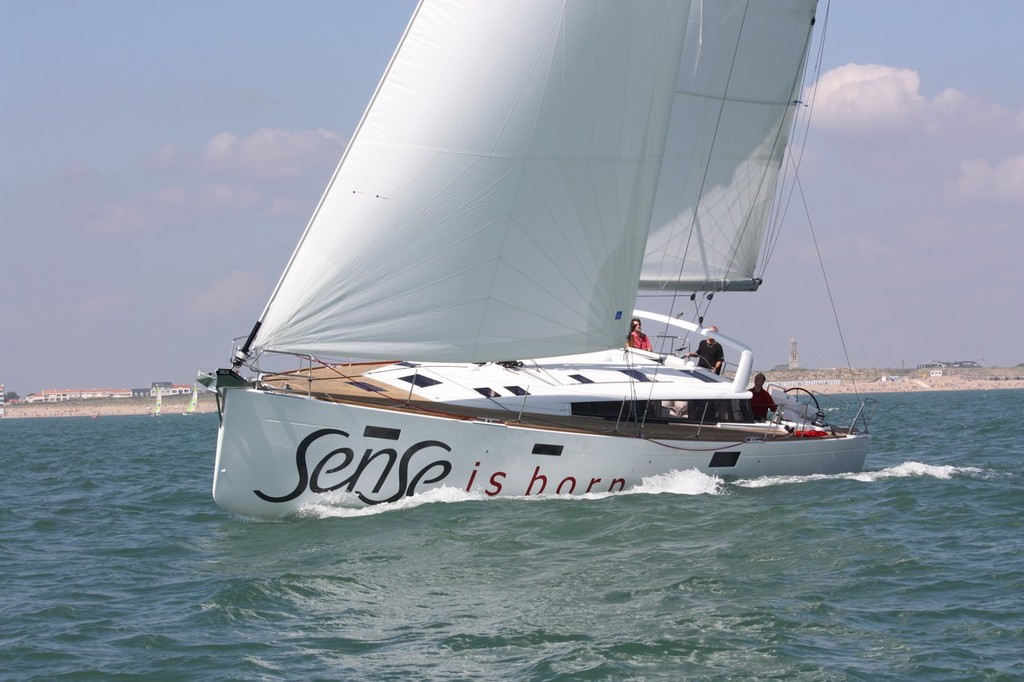 Beneteau Sense © Beneteau http://www.beneteau.com/