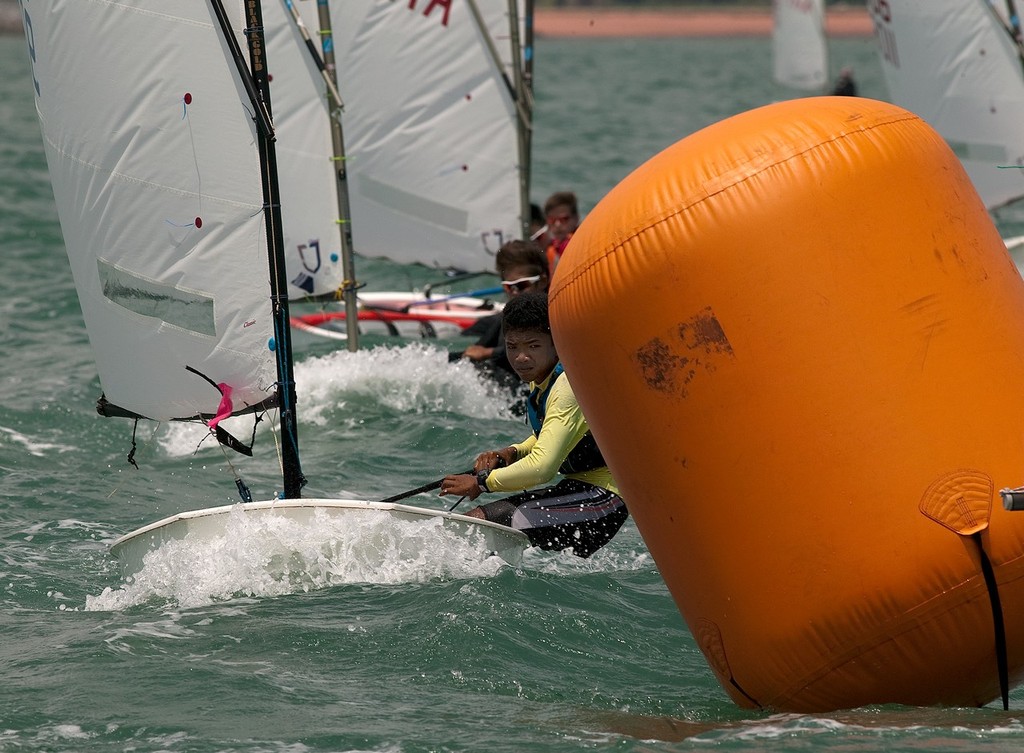 No passing lane at the windward mark. Top of the Gulf Regatta 2010, Thai National Champs. © Guy Nowell http://www.guynowell.com