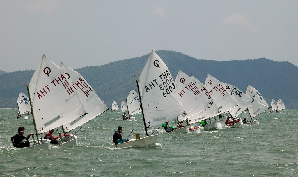 Formation Oppies on the run. Top of the Gulf Regatta 2010. © Guy Nowell http://www.guynowell.com