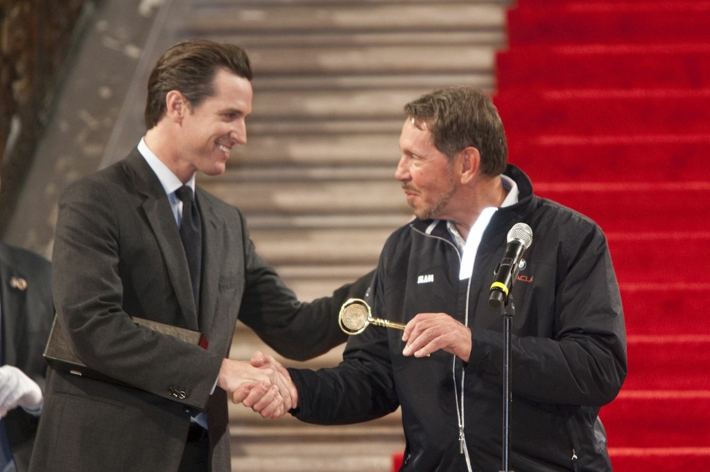 Mayor Gavin Newsom with Oracle Racing’s Larry Ellison © BMW Oracle Racing Photo Gilles Martin-Raget http://www.bmworacleracing.com