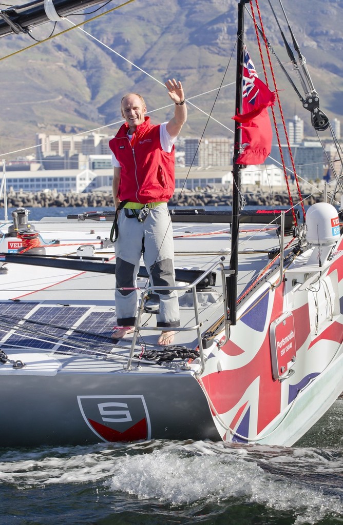 British sailor Chris Stanmore-Major waves to the crowds © Velux 5 Oceans 