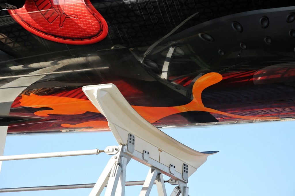 il mostro is craned back into the water in Alicante, Spain. © Volvo Ocean Race http://www.volvooceanrace.com