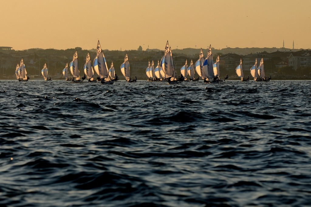 The 420 Boys class on day 2 of the Volvo Youth Sailing ISAF World Championships 2010, in Istanbul, Turkey ©  David Kneale/Volvo Ocean Race http://www.volvooceanrace.com/