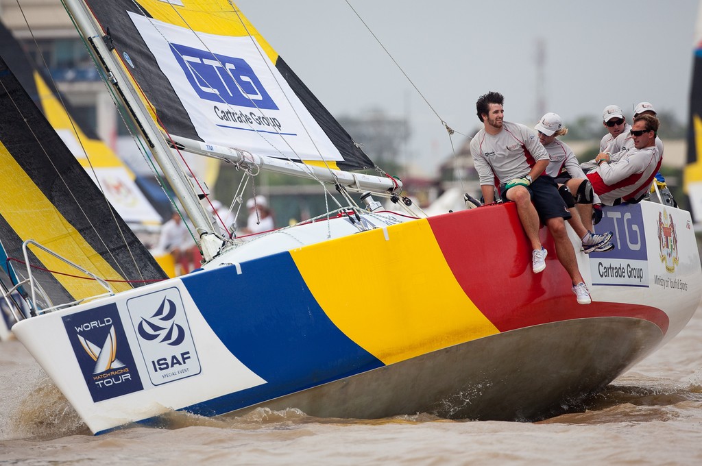 Phil Robertson with his team, WAKA Racing Team. © Gareth Cooke Subzero Images/Monsoon Cup http://www.monsooncup.com.my