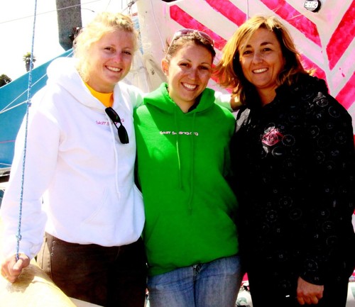 First all-woman crew of daring California girls Mallory McCollum, Katie Love and Yvonne Galvez - 18fter racing in San Francisco © Rich Roberts http://www.UnderTheSunPhotos.com