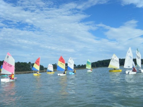 Sailing on the Christchurch Estuary at the Pleasant Point Yacht Club © SW
