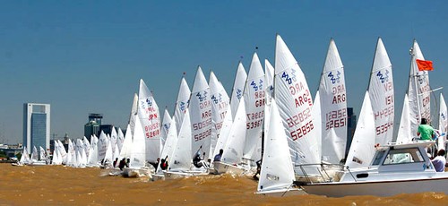 2011 420 Worlds - Argentina - start © Matias Capizzano http://www.capizzano.com