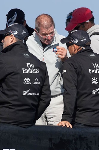 Louis Vuitton head Umpire, Bill Edgerton makes a point in a discussion with Ray Davies and the on board observer, the back stay tension call that cost Emirates team New Zealand their race against BMW Oracle racing. Louis Vuitton Trophy, La Maddalena, Sardinia, Italy. 28/5/2010 © Chris Cameron/ETNZ http://www.chriscameron.co.nz