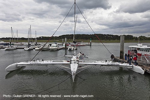 Hydroptere - Launch at Eric  Tabarly Sailing City © Guilain Grenier / Hydroptere http://www.martin-raget.com