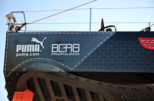 il mostro is craned back into the water in Alicante, Spain. © Volvo Ocean Race http://www.volvooceanrace.com