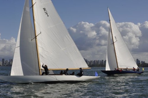 Vintage vessels on the race course © David and Jeff Sutcliffe