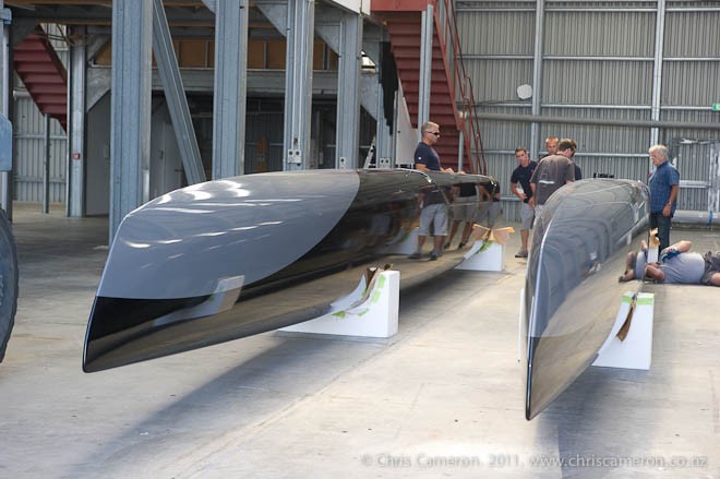 The first AC45 hulls arrive at the Oracle base in Auckland’s Viaduct basin.  © Chris Cameron www.chriscameron.co.nz