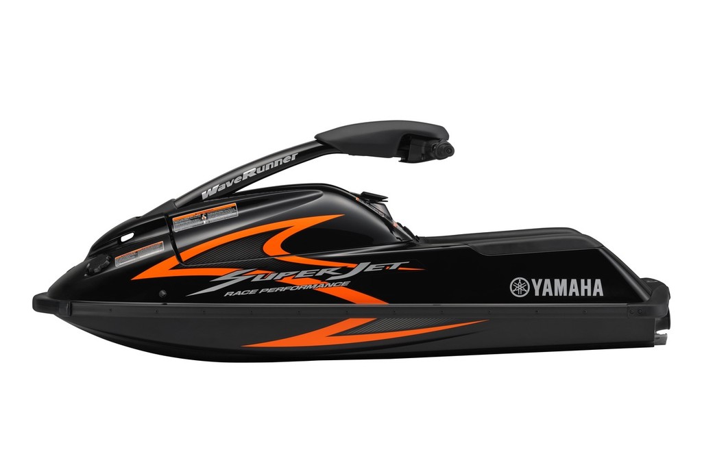 12SJ 002 © Yamaha WaveRunner