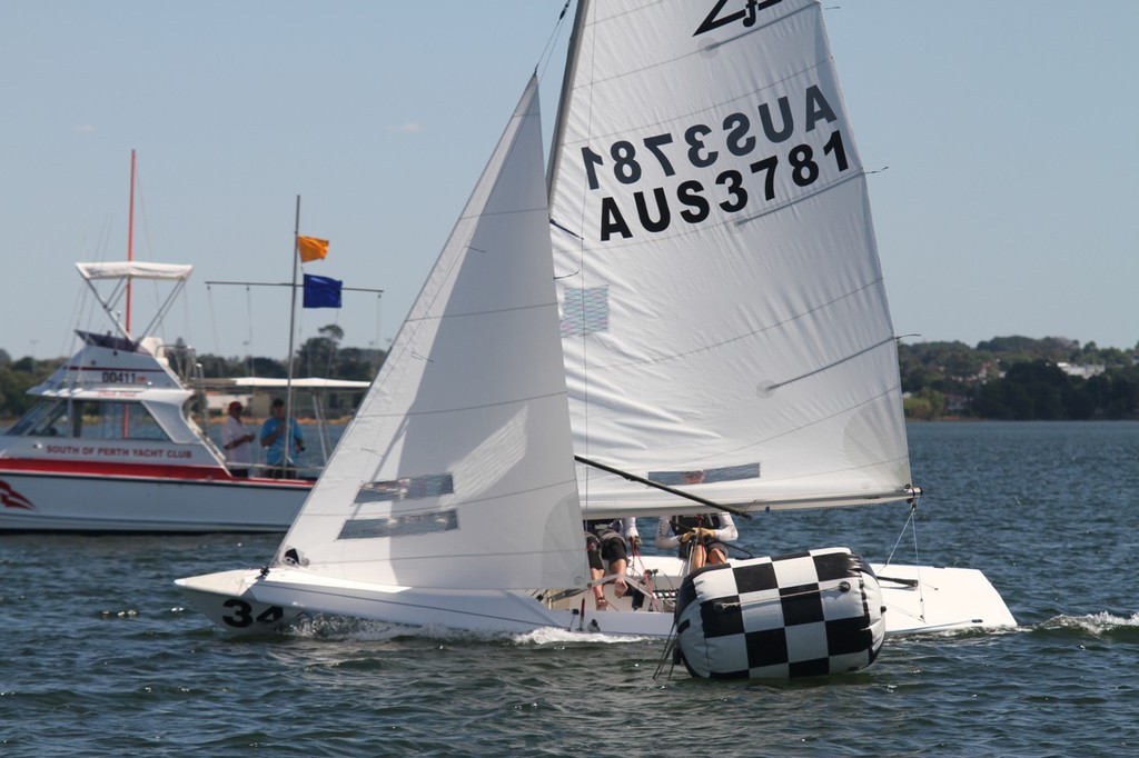 David Tucker and Matt Summers take the win in race 5 today © Bernie Kaaks