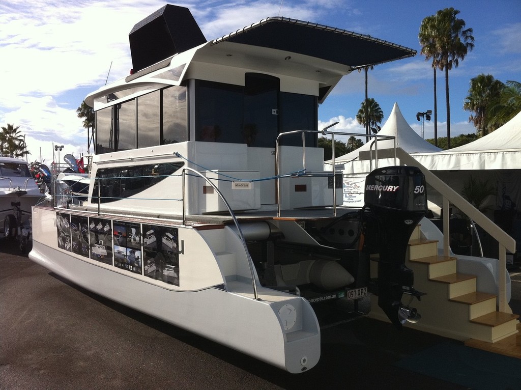 A single Mercury 50 pushes the prototype to 14 knots. © Getaway Concepts