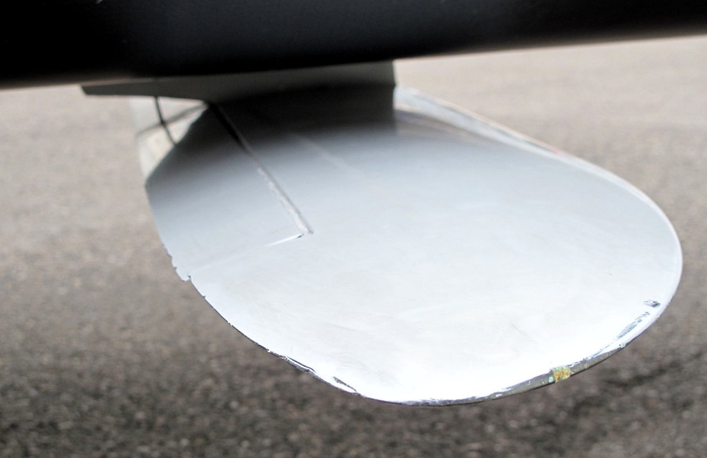 Botom of front foil with flap © Jean Philippe Jobé
