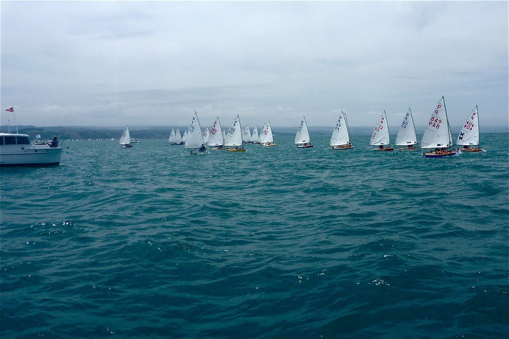 Clean away for the start of the Tauranga Cup  - 2011 Tauranga Cup and Starling National Championship © Kevin Hayton