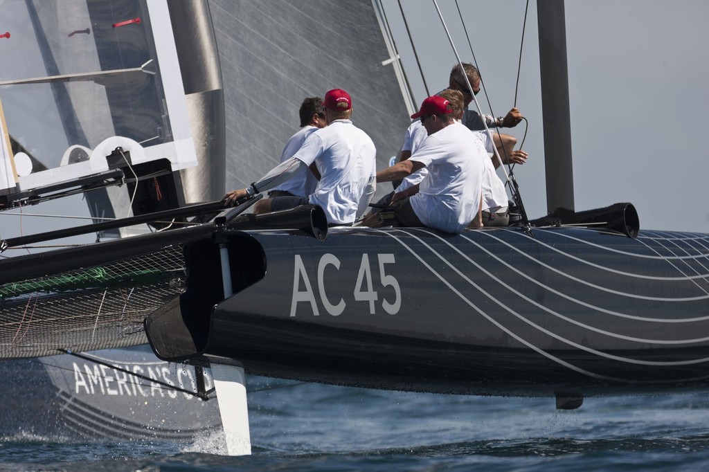 16/01/2011 - Auckland (NZL) - 34th America’s Cup - AC45 1st sail &copy; ACEA - Photo Gilles Martin-Raget http://photo.americascup.com/