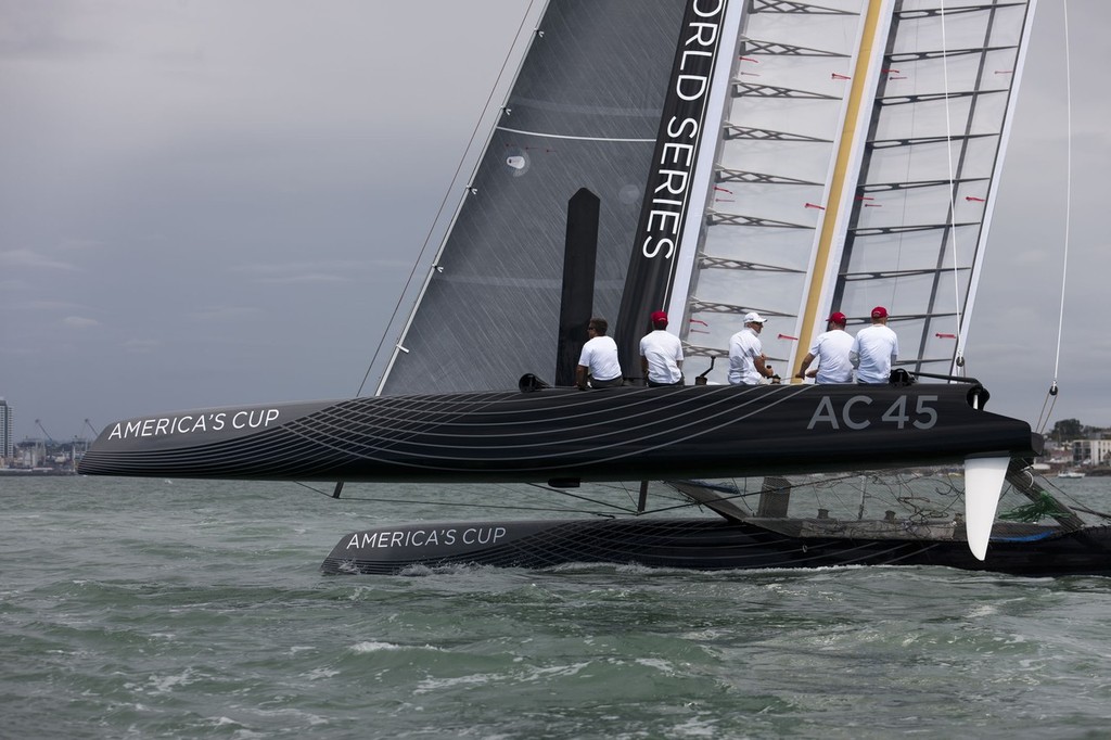 16/01/2011 - Auckland (NZL) - 34th America’s Cup - AC45 1st sail © ACEA - Photo Gilles Martin-Raget http://photo.americascup.com/