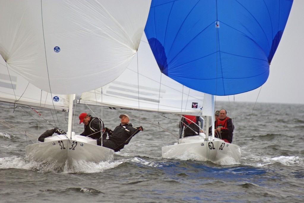 2011 Int Dragon World Championships - Day 3 &copy; Richard Gladwell www.photosport.co.nz