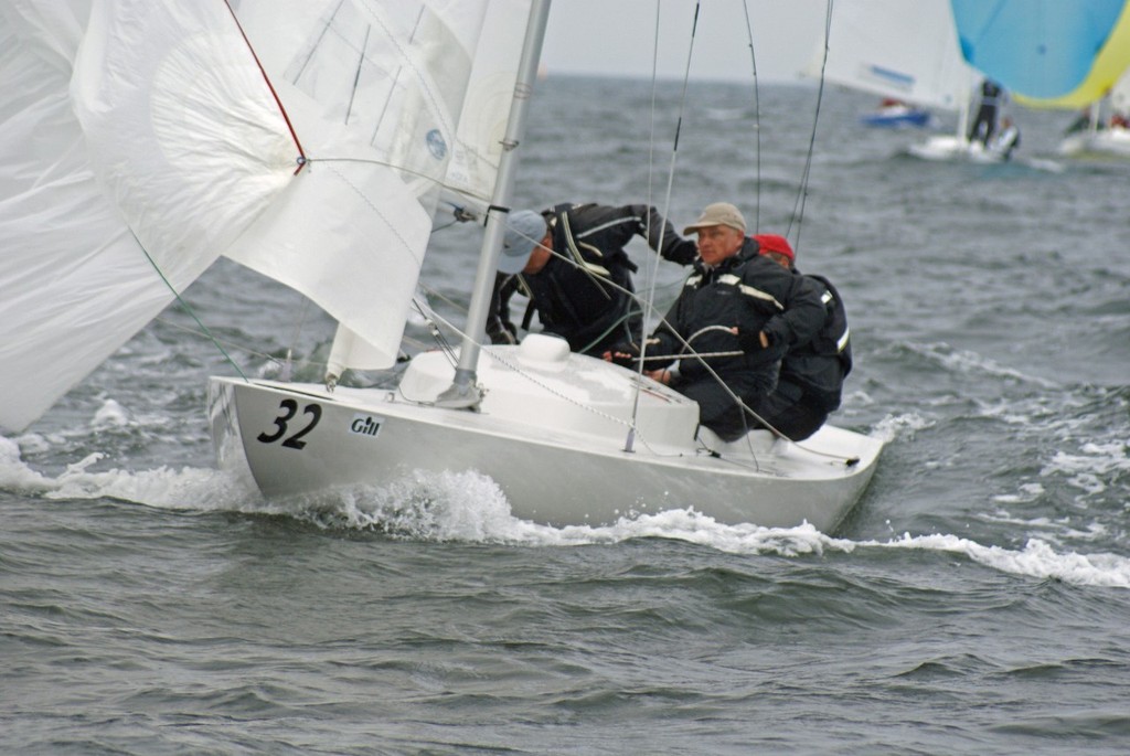 2011 Int Dragon World Championships - Day 3 &copy; Richard Gladwell www.photosport.co.nz