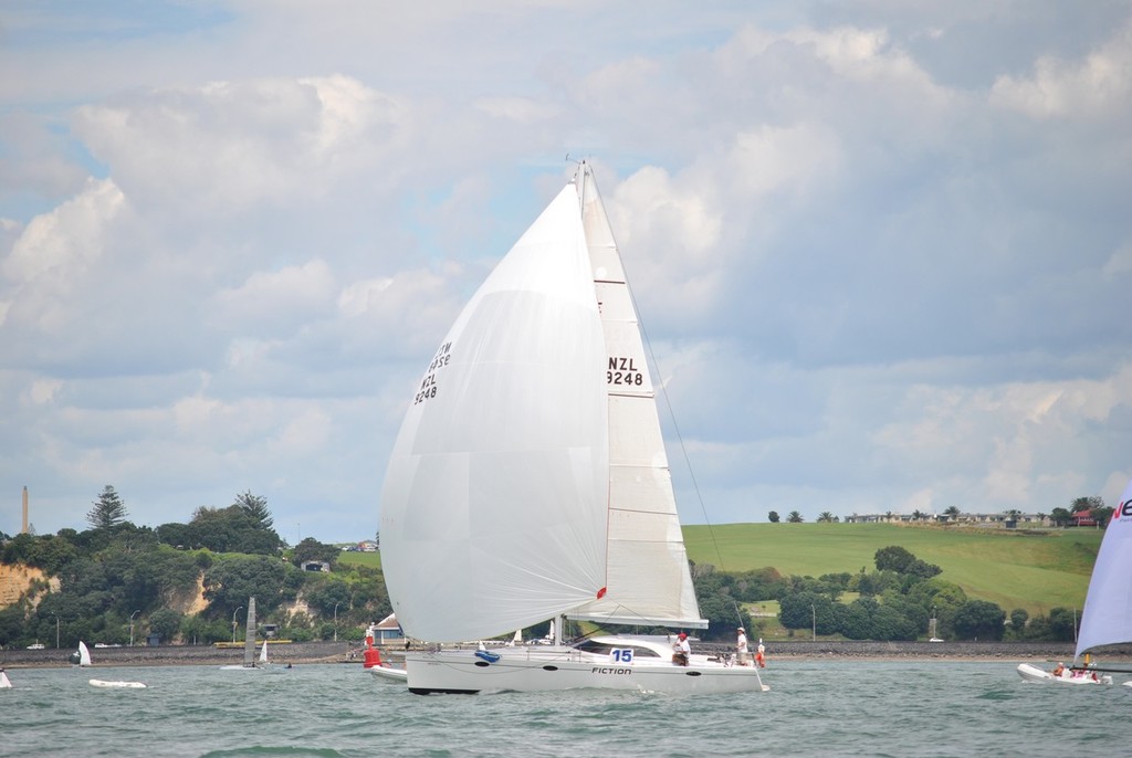 Friction an Elliott 1350 Tourer racing in Auckland. © Elliott Marine www.elliott-marine.com