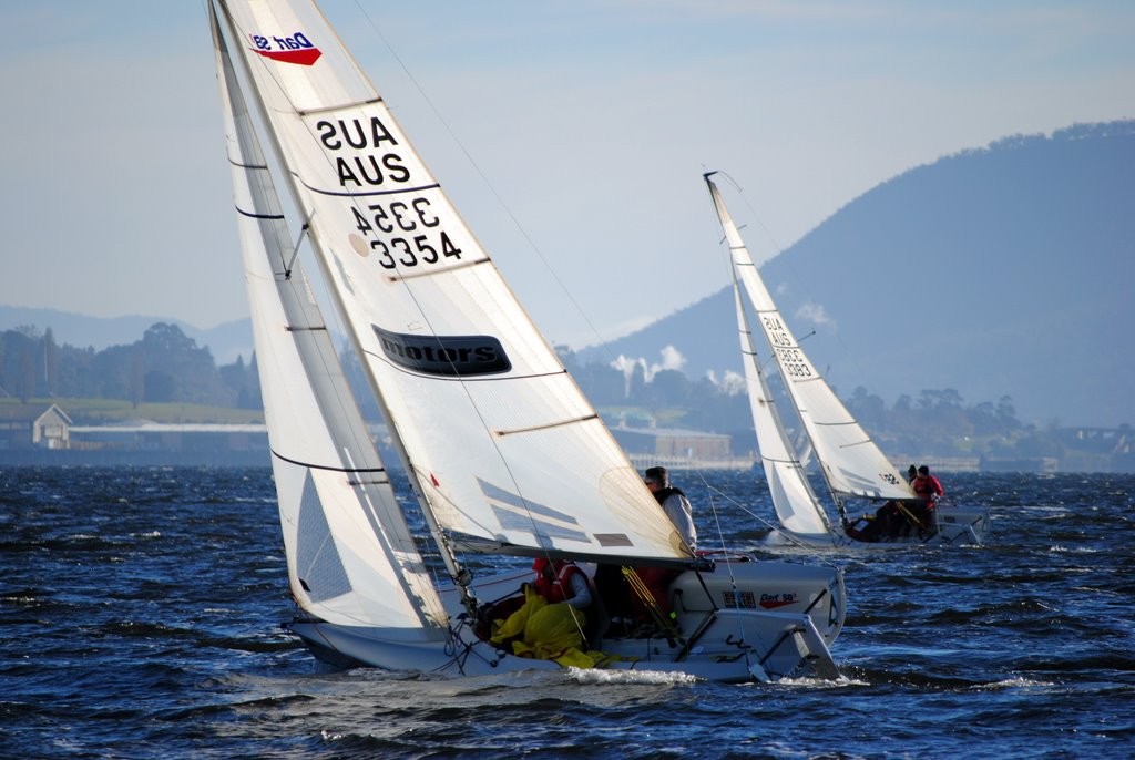 SB3s racing © Rob Cruse