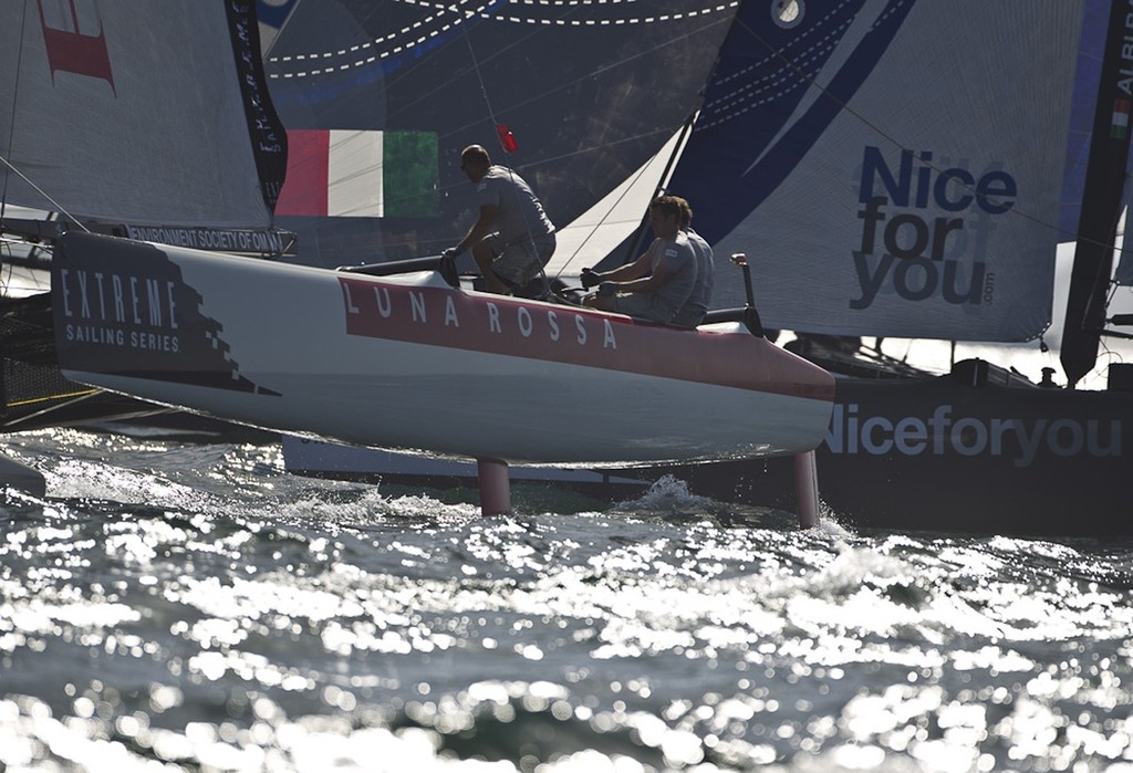 Muscat, Oman  20/02/2011<br />
Estreme Sailing Series - Muscat<br />
Day1: Luna Rossa<br />
 © Carlo Borlenghi / www.carloborlenghi.com