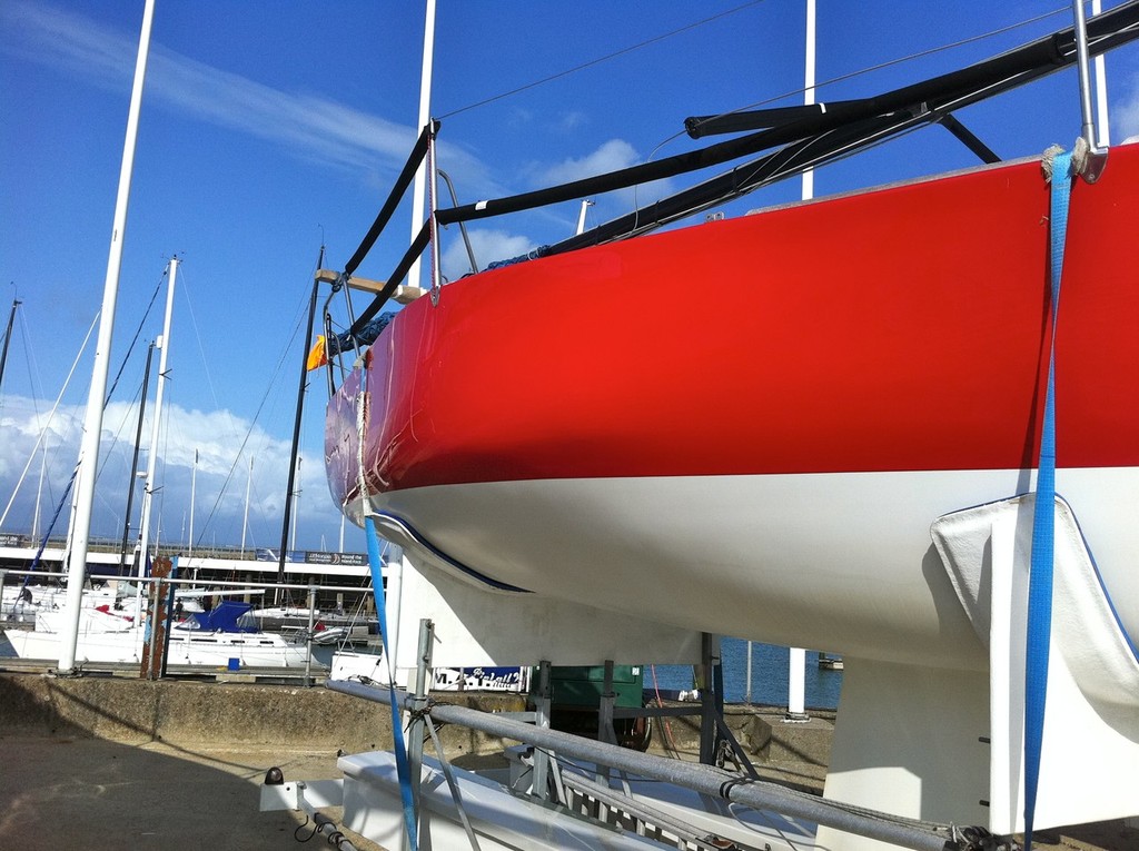 Close up view of topside and hull distortion inadvertently  encouraged by the IOR rule.<br />
 © Ben Gladwell http://www.sail-world.com/nz