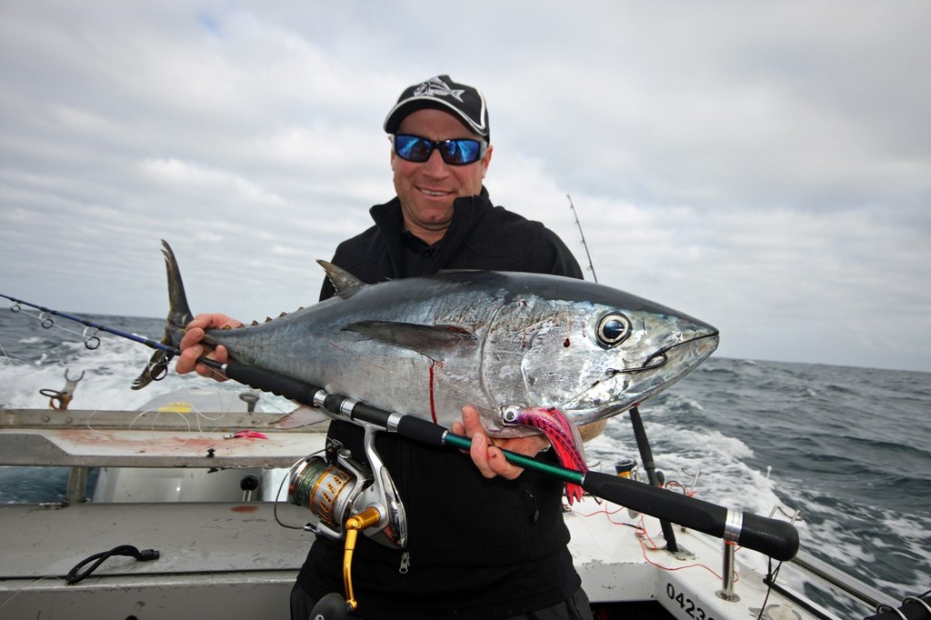 A single hook used rather than a double hook set will enable a cleaner and more solid hook-up. ©  Jarrod Day www.jarrodday.com