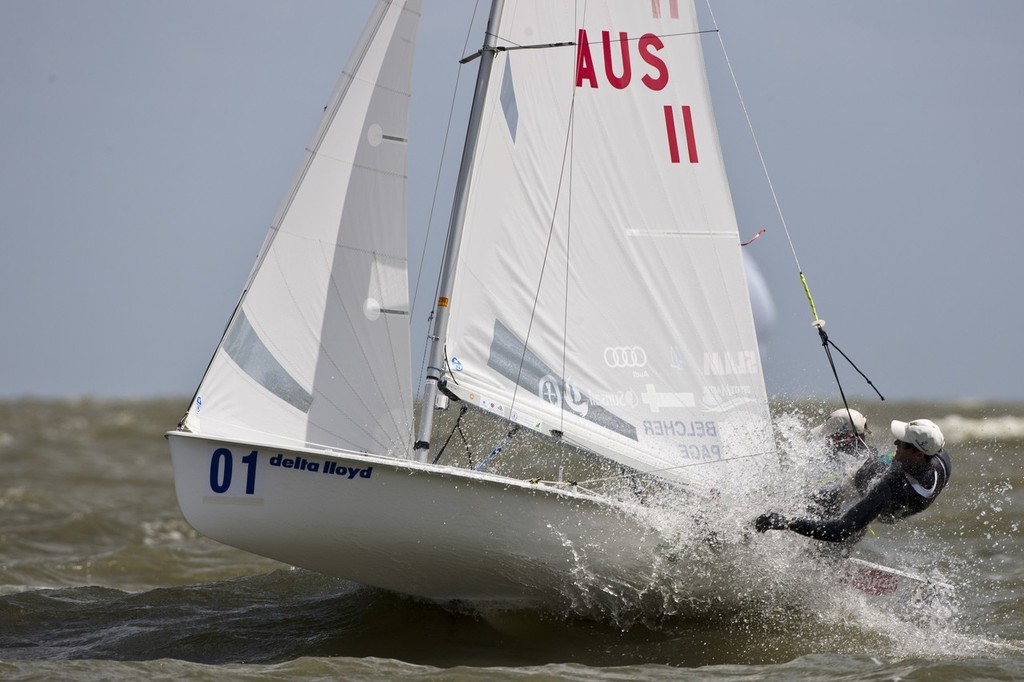 470 Man. Medemblik - the Netherlands, May 24th 2011. Delta Lloyd Regatta in Medemblik (26/30 May 2011). Day 1. © Delta Lloyd Regatta - Sander van der Borch http://www.sandervanderborch.com