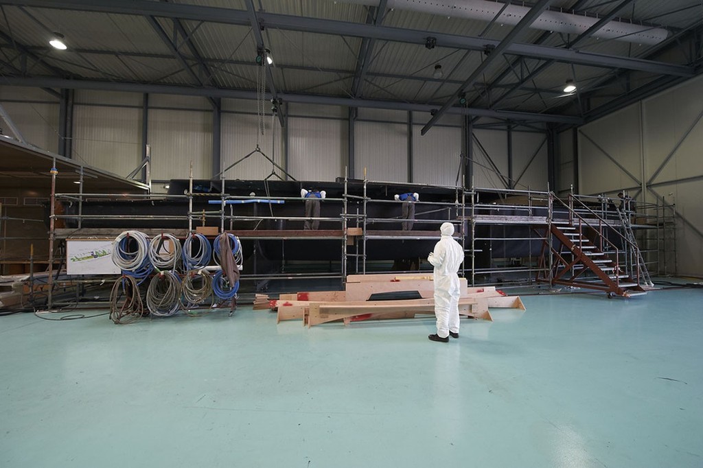 Groupama 4 being build at MULTIPLAST in Vannes, France, for the Volvo Ocean Race 2011 © Yvan Zedda http://www.zedda.com.