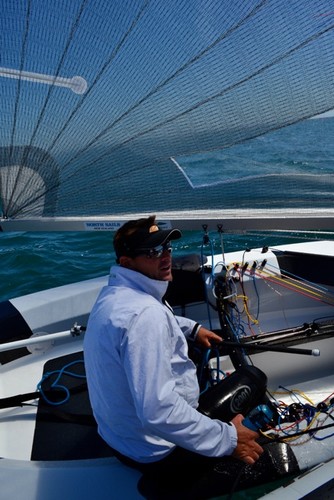 Dan Slater talks with his support boat © Dan Slater