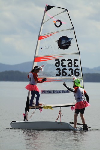More freestyle action with a boom walk - 2011 AusTralian Open BIC Cup © Deb Schutz