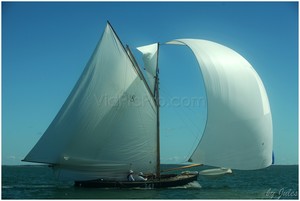 Classic  - #1st Wide Bay Water Bay to Bay photo copyright Julie Geldard - all photos copyright of VidPicPro.com http://www.vidpicpro.com taken at  and featuring the  class