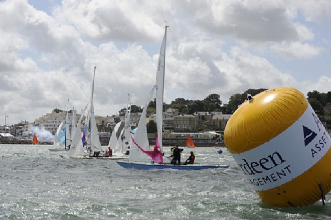 Aberdeen Asset Management Cowes Week 2011 &copy; Rick Tomlinson/CWL