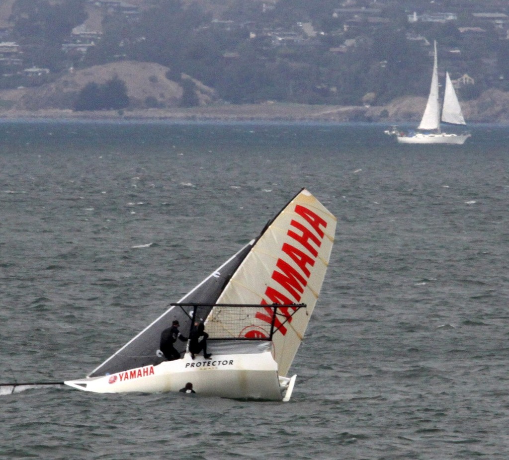 New Zealand has a problem on Day 5 of the International 18ft skiff series, San Francisco © Rich Roberts http://www.UnderTheSunPhotos.com