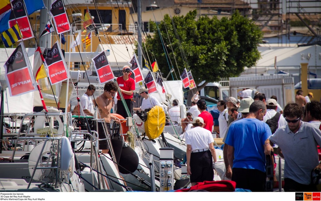 Preparing the boats - Copa Del Rey Audi Mapfre 2011 © Pedro Martinez/Copa del Rey Audi Mapfre