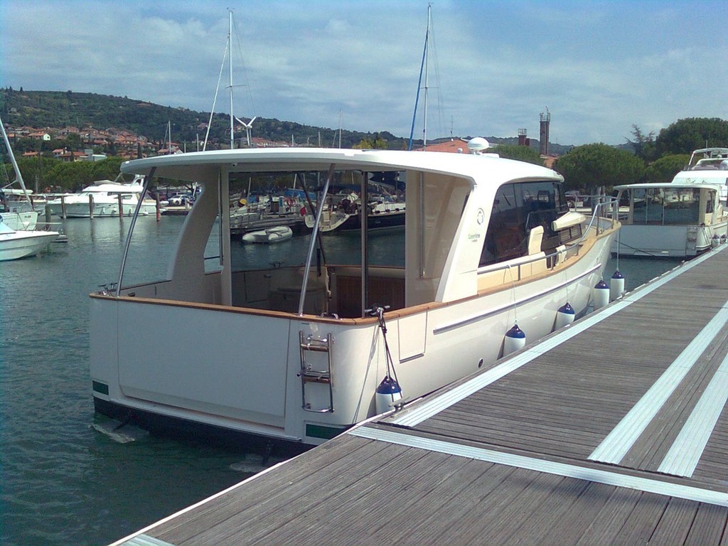 North South Yachting's Greenline 40 Hybrid photo copyright North South Yachting http://www.northsouthyachting.com.au taken at  and featuring the  class