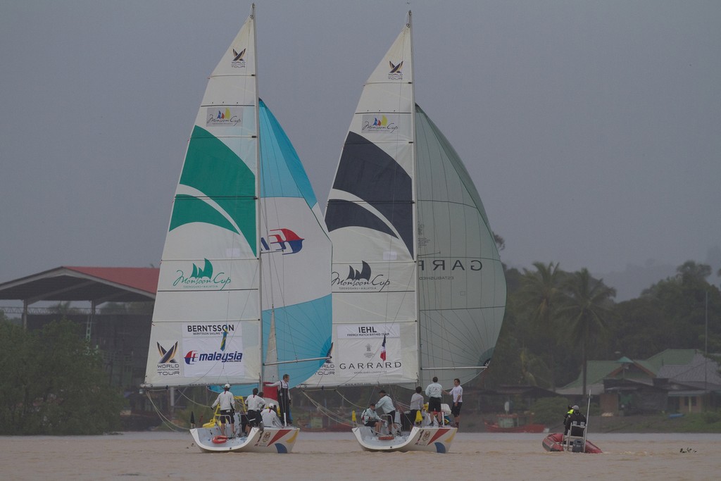 Damien Iehl leads Johnie Berntsson on day 1 at the Monsoon Cup 2011. Kuala Terengannu, Malaysia. 23 November 2011.  &copy; Gareth Cooke/Subzero Images/ Monsoon Cup - copyright http://www.monsooncup.com.my