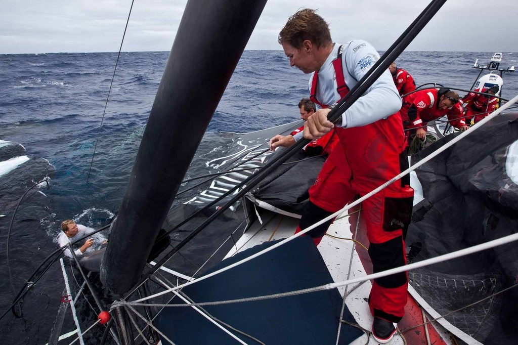 Puma Ocean Racing is dismasted in the South Atlantic.  © Amory Ross/Puma Ocean Racing/Volvo Ocean Race http://www.puma.com/sailing