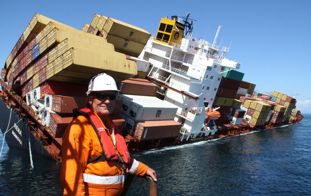 Sea Tow 60  - moving into position on Rena site to start lifting & removing containers with salvage crews sorting & reading gear for the lifts - Rena Disaster Photos: Graeme Brown  © Maritime NZ www.maritimenz.govt.nz